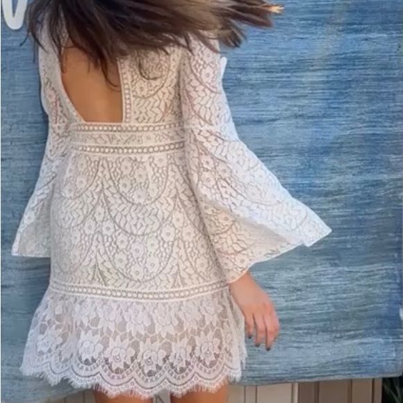 Lace Dress - Picture 3 of 7